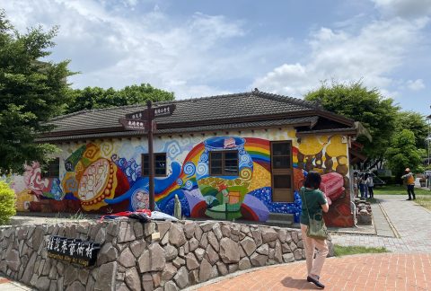 鹿港運動場餐廳推薦